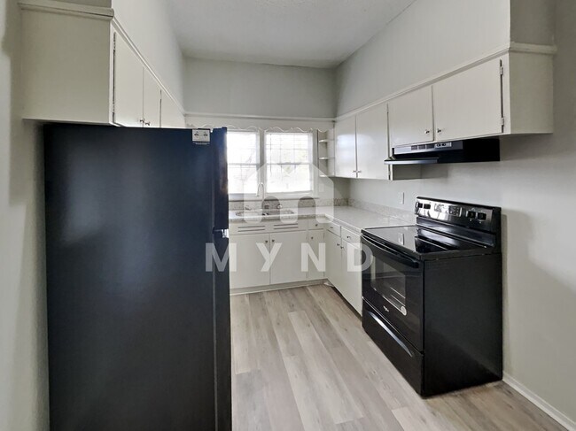 Building Photo - 2417 Avenue T