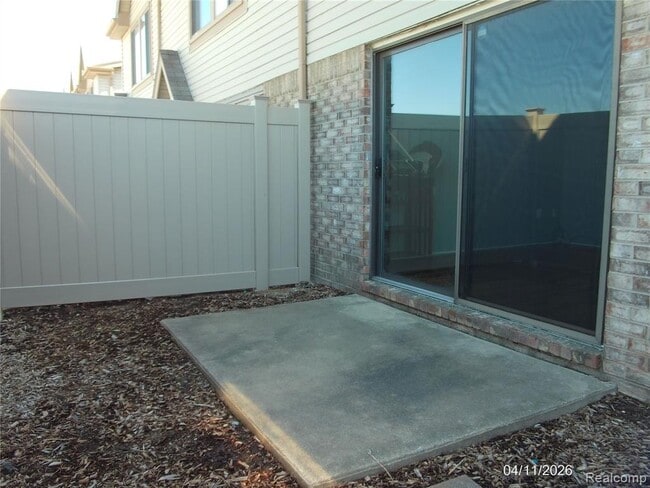 Building Photo - 50450 Bay Run N