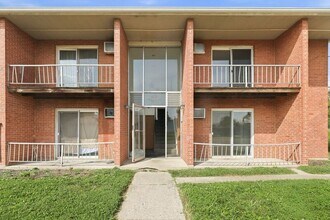 Building Photo - 1719 Leo St