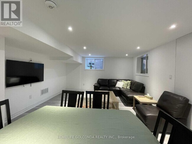 Photo du bâtiment - 66 Antique Dr