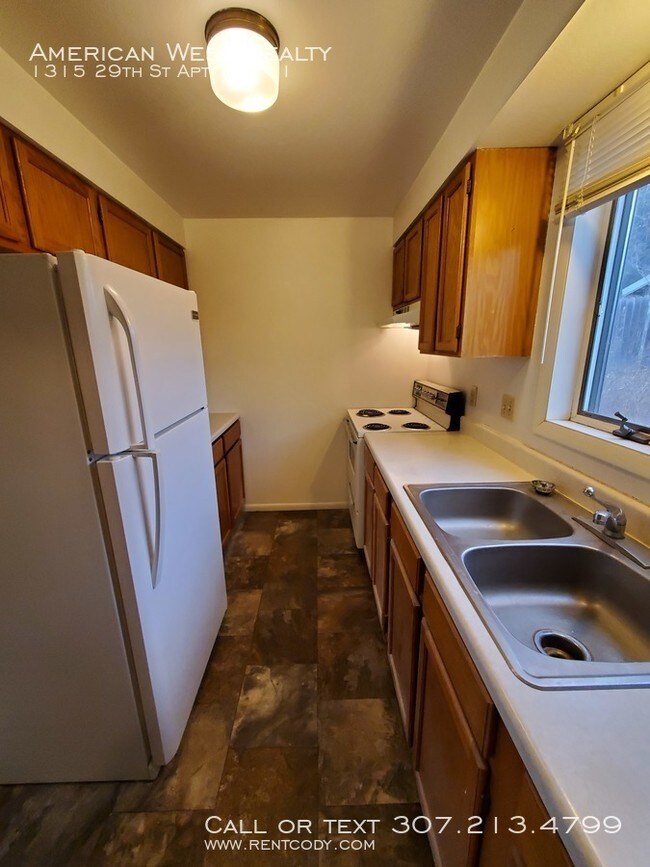 Building Photo - 1315 29th St