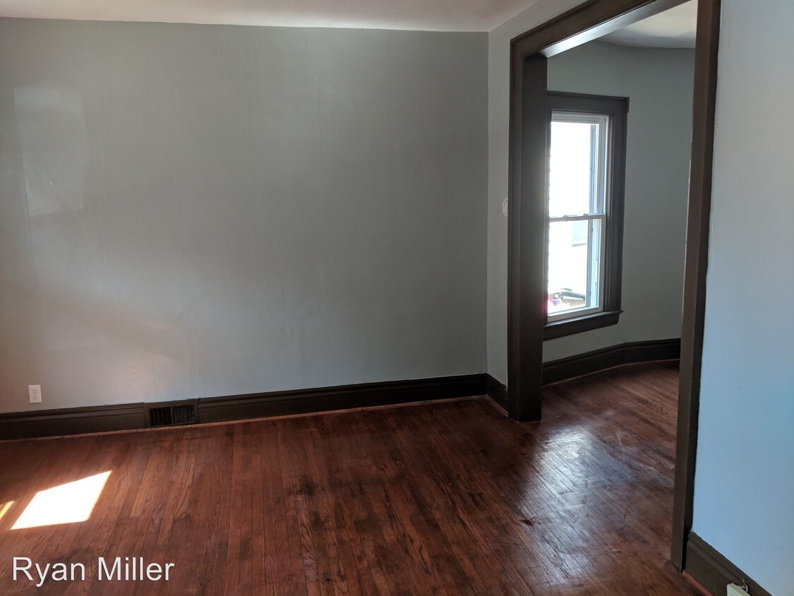 Foto principal - 8-10 Parkview Ave