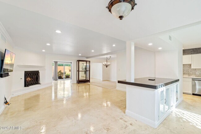 Foto del edificio - 2614 E Osborn Rd