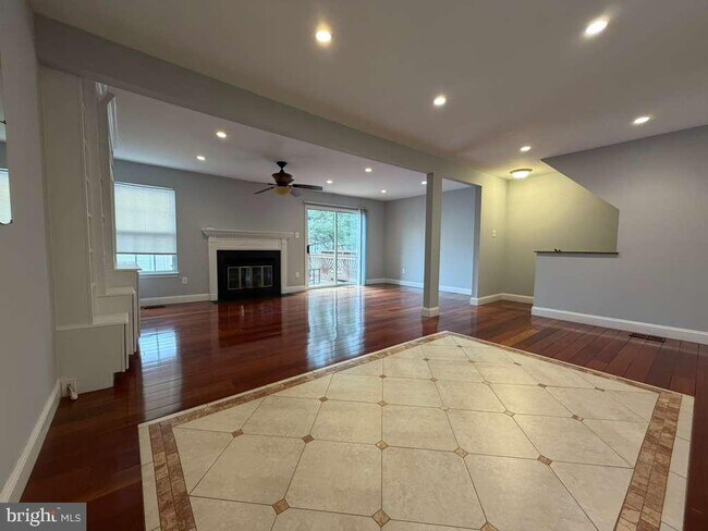 Foto del edificio - 10354 College Square