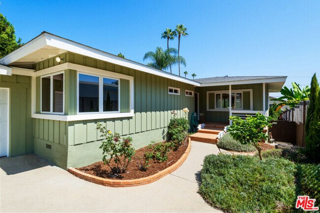 Foto del edificio - 3520 Mountain View Ave