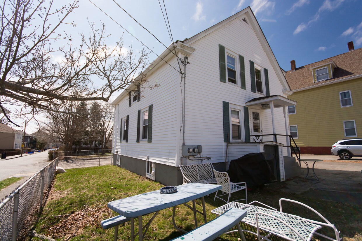 Primary Photo - 53 Catherine St