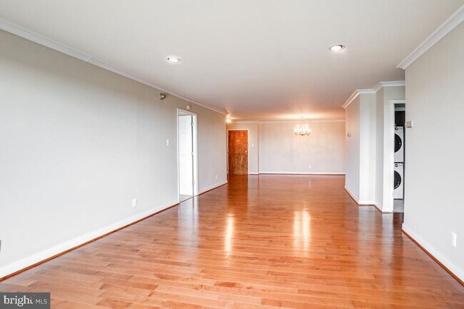 Foto del edificio - 1800 Old Meadow Rd