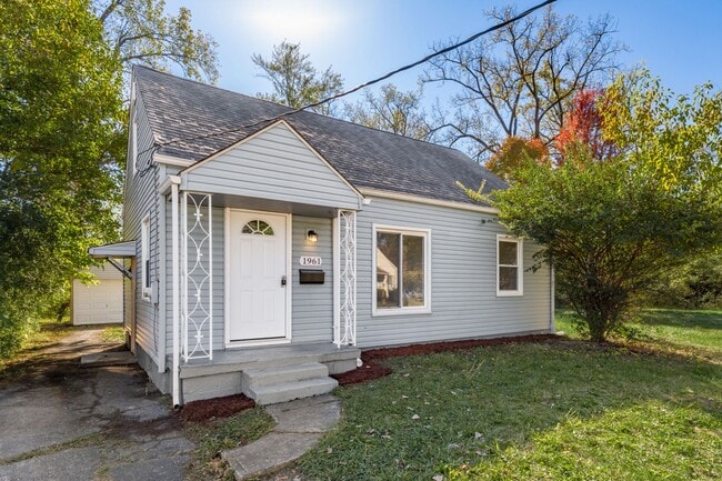 Building Photo - 1961 Dartmouth Ave