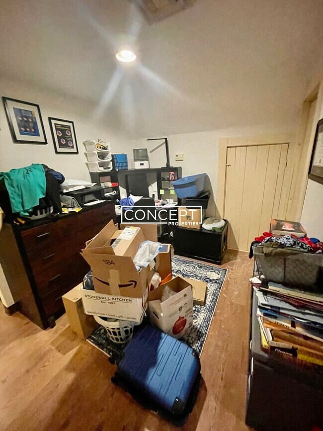 Building Photo - 7 Jay St