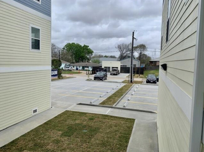 A view of parking outside - 142 W 5th St