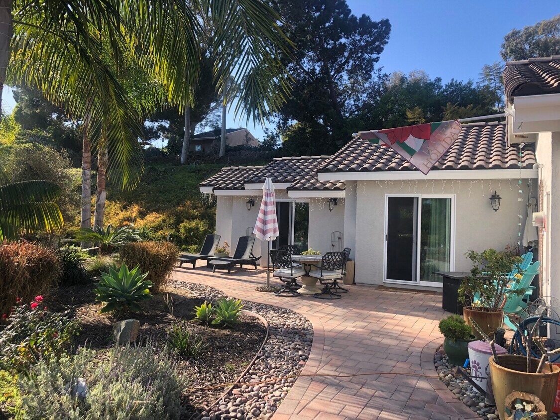 Primary Photo - 1104 Santa Rufina Ct