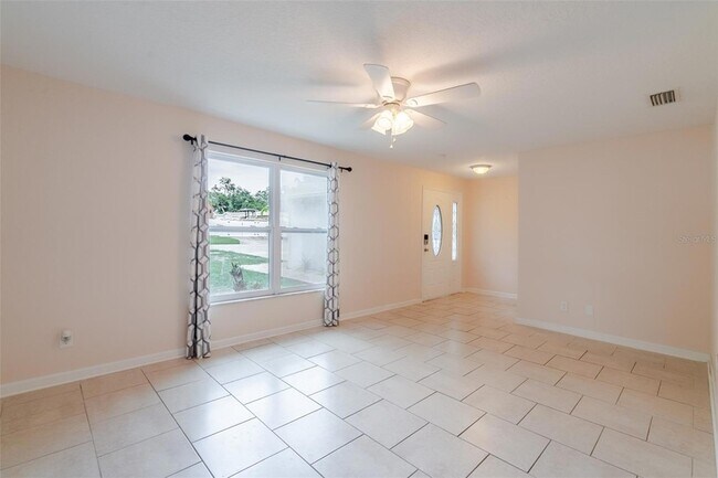 Foto del edificio - 8918 134th St N