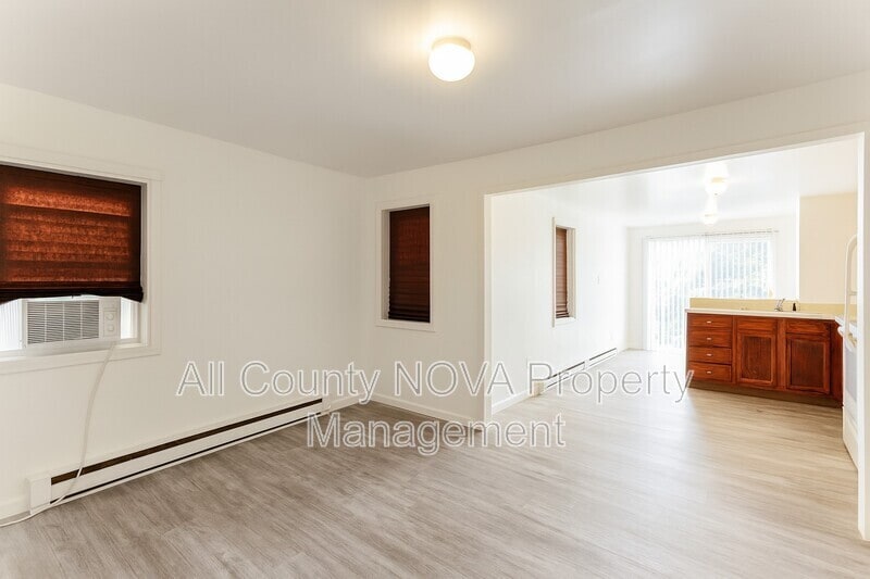 Foto principal - 214 Clay St