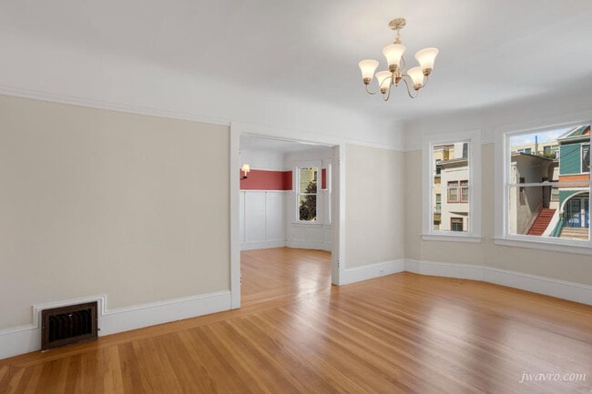 Building Photo - 257 2nd Ave