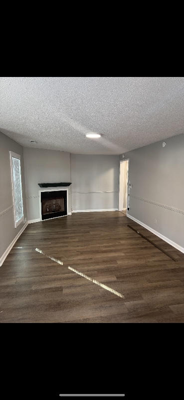 Building Photo - 715 Grandview Ave