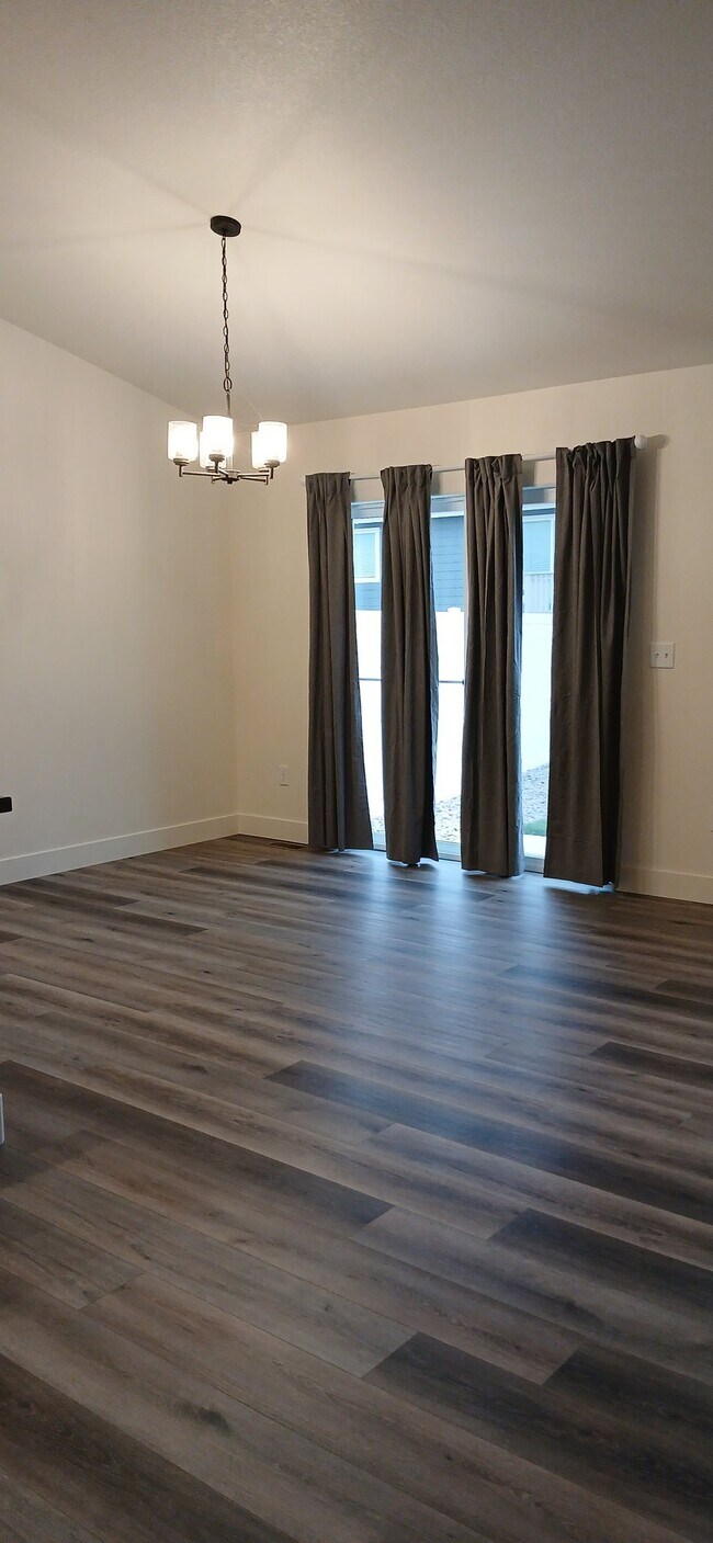 Foto del edificio - 2393 Juno Ln