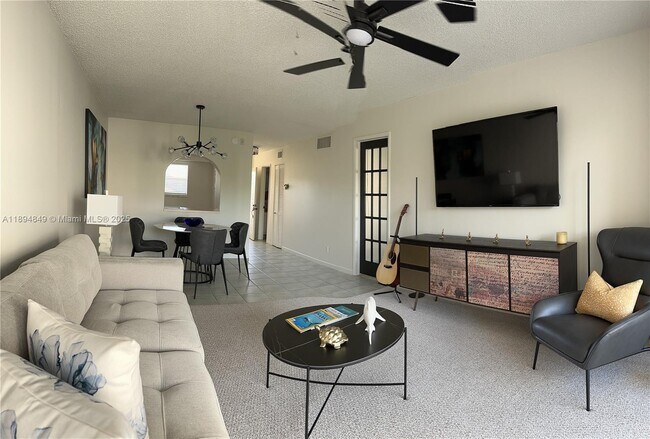 Building Photo - 1541 S Ocean Blvd