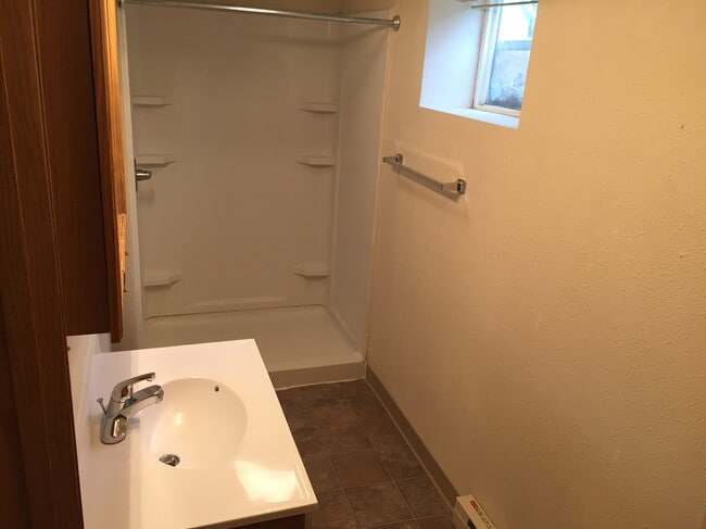 Bottom floor bathroom - 419 7th Ave S