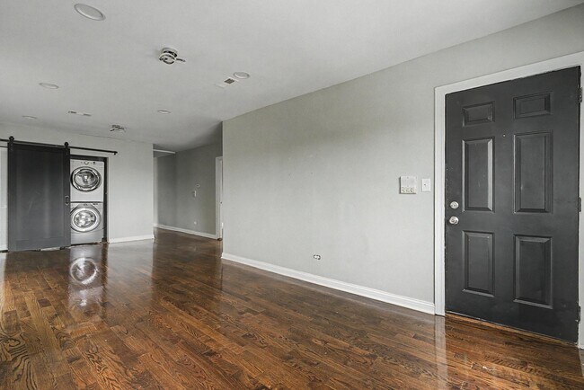Foto del edificio - 6540 S Maryland Ave