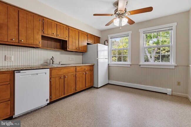 Foto del edificio - 429 Edgemont Ave