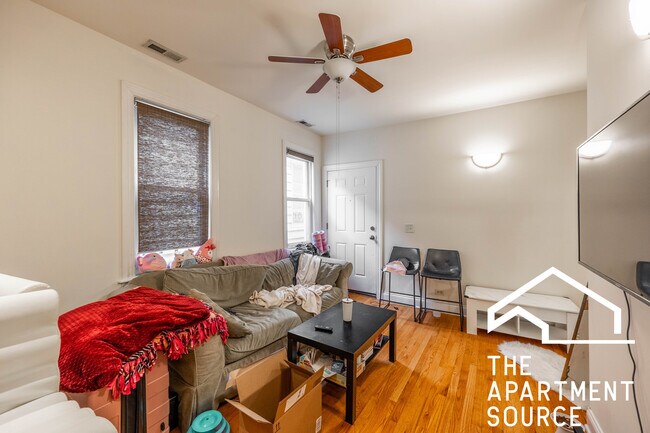 Foto del edificio - 1738 W Altgeld St