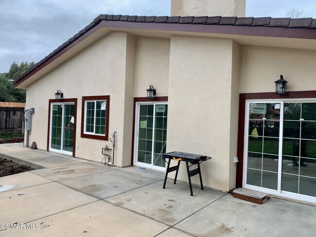 Foto del edificio - 619 Crestview Ave