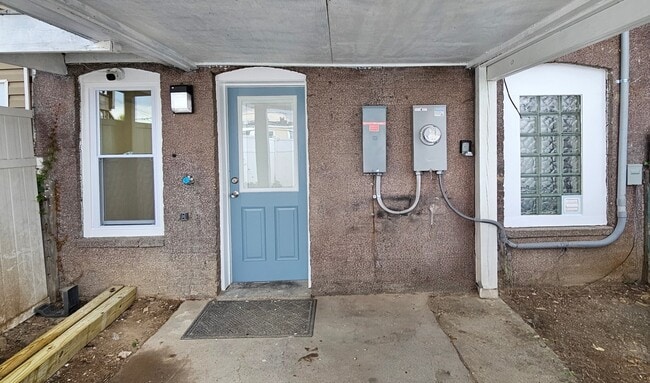 Building Photo - 4633 Kernwood Ave