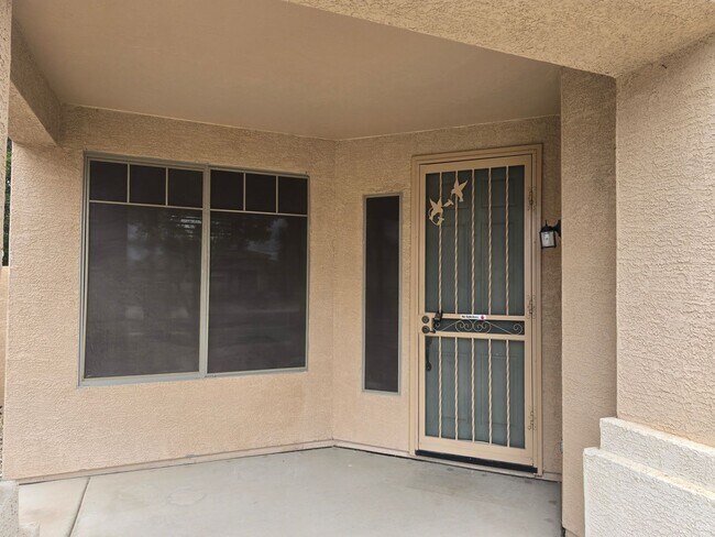 Foto del edificio - 8238 W Melinda Ln