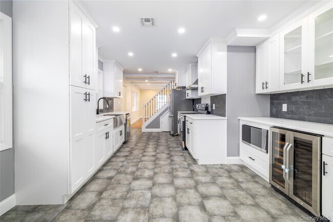 Building Photo - 38 Heather Ln