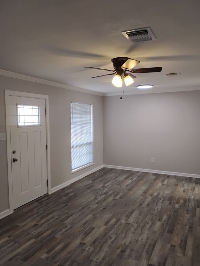 Foto del edificio - SINGLE FAMILY BRICK HOME IN SOUTH BOSSIER