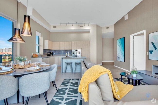 Building Photo - 4010 S Ocean Dr