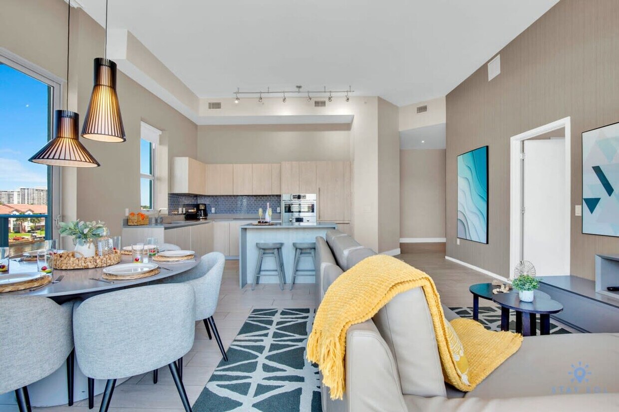 Foto principal - 4010 S Ocean Dr