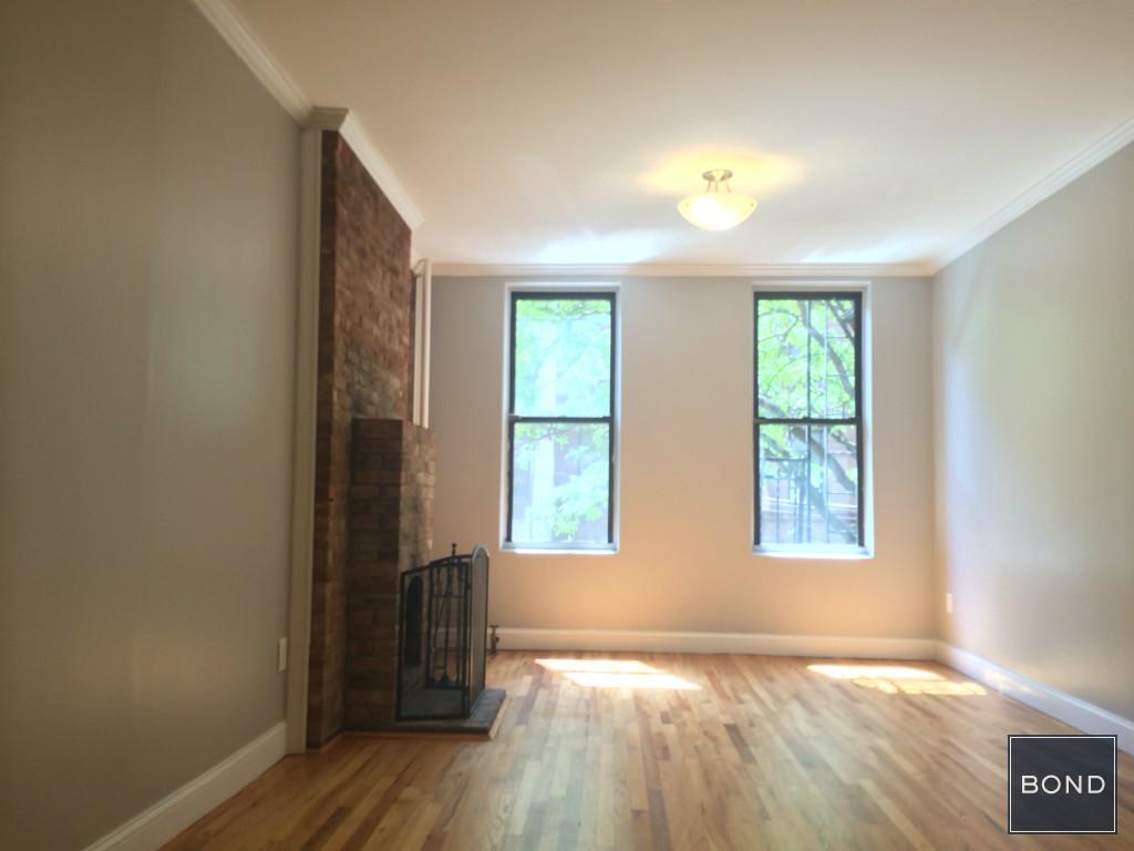 Primary Photo - 305 E 91st St