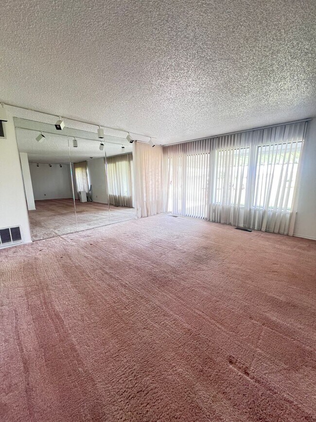 Foto del edificio - 1 Bedroom Condo on the Golf Course!