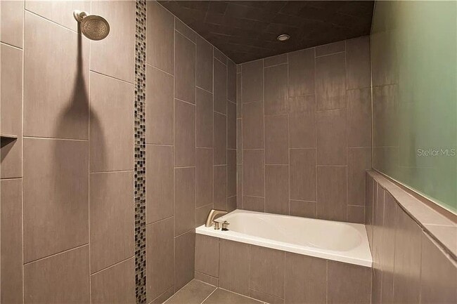 Building Photo - 5413 Ardmore Dr