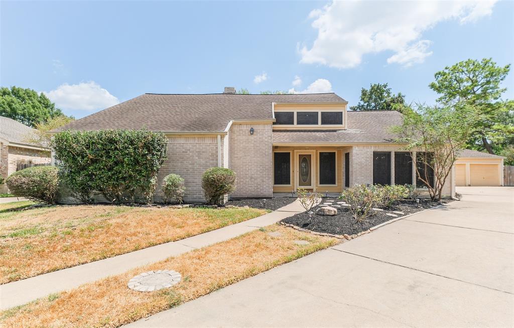 Primary Photo - 1047 Honey Hill Dr