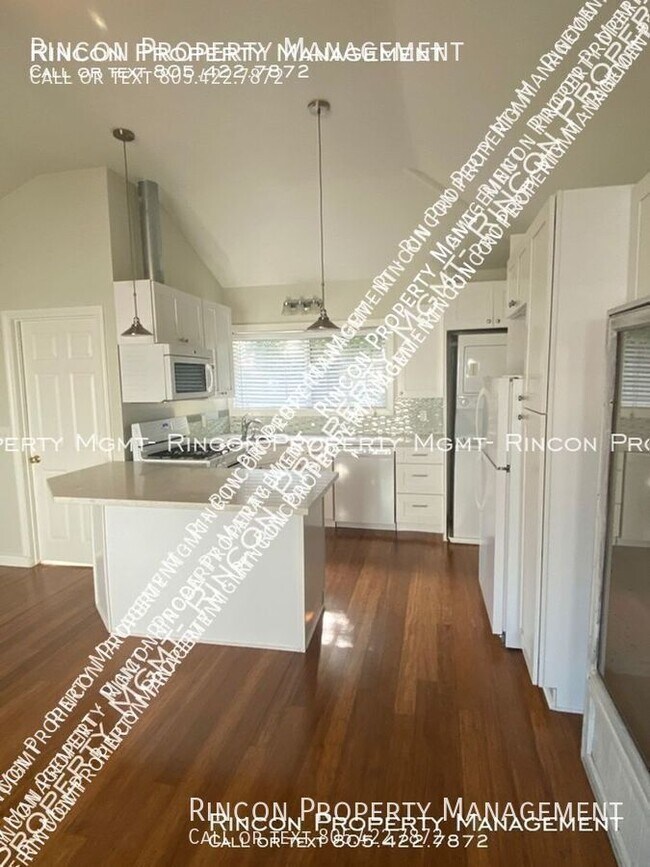 Building Photo - Midtown Studio!!!