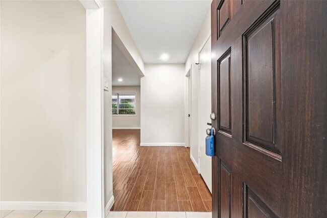 Foto del edificio - 6110 Shadow Crest St