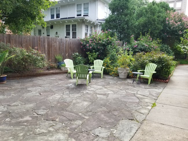 Relaxation - 6980 Maple St NW