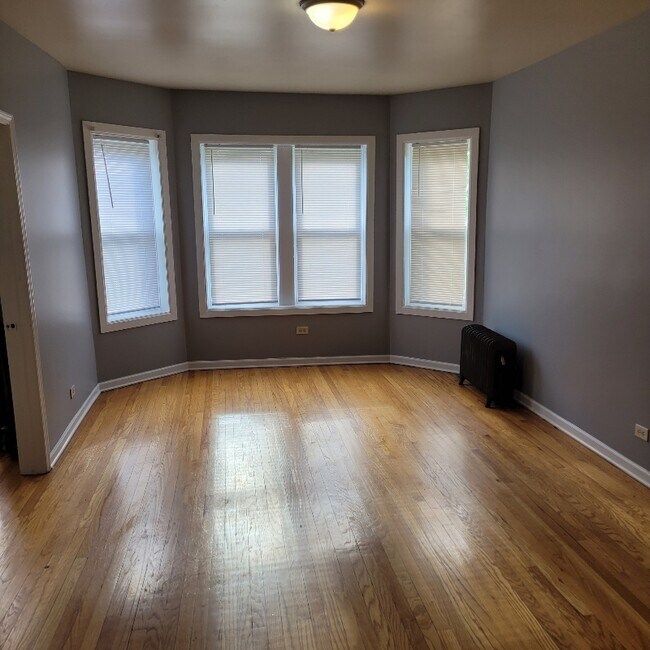 Foto del edificio - 6629 S Greenwood Ave