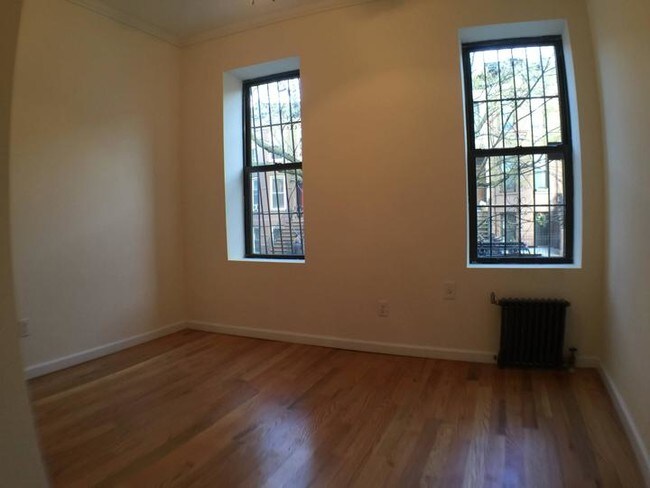 Building Photo - 343 E 39th St