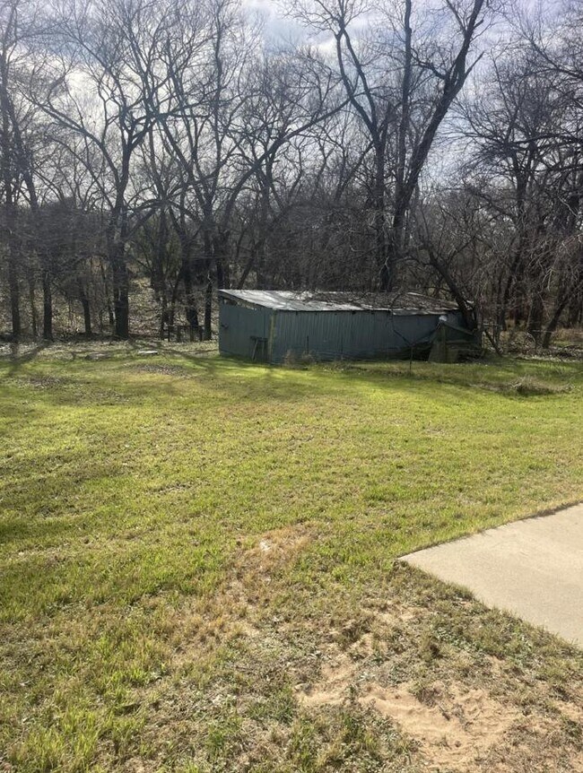 Foto del edificio - 3711 Greenwood Rd