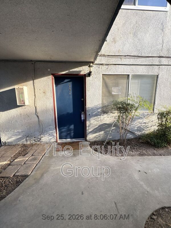 Building Photo - 310 N Orange Ave