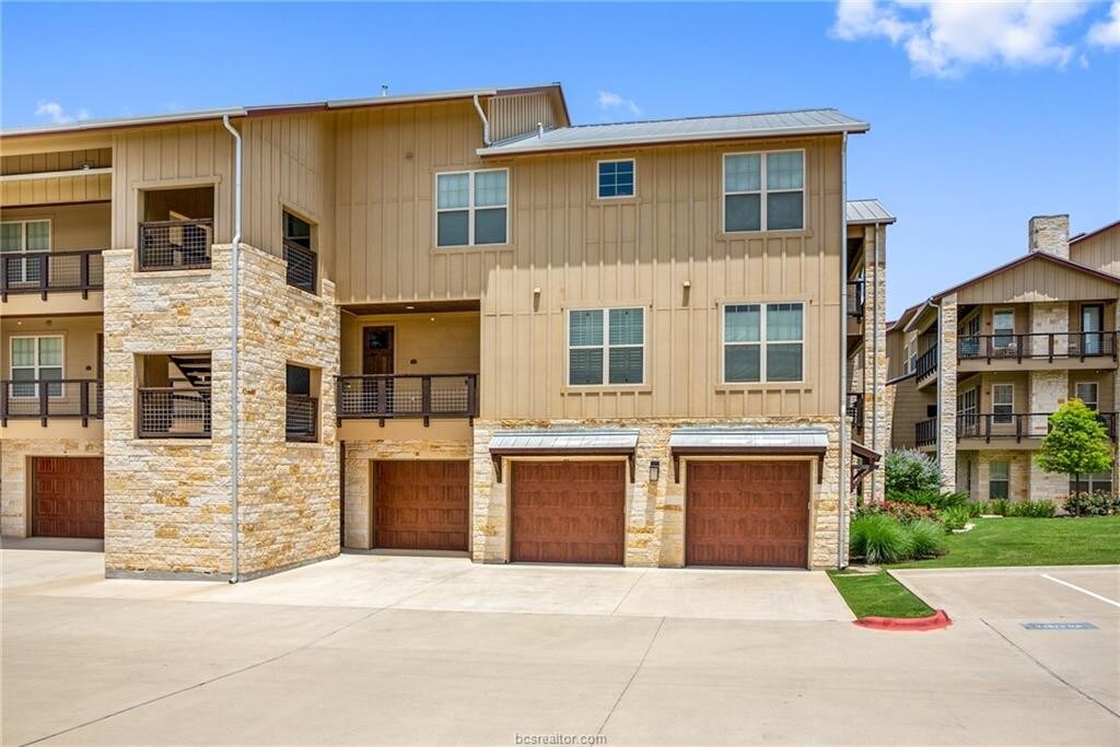 Primary Photo - 3212 Casita Ct