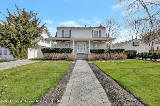 Foto del edificio - 1049 Norwood Ave