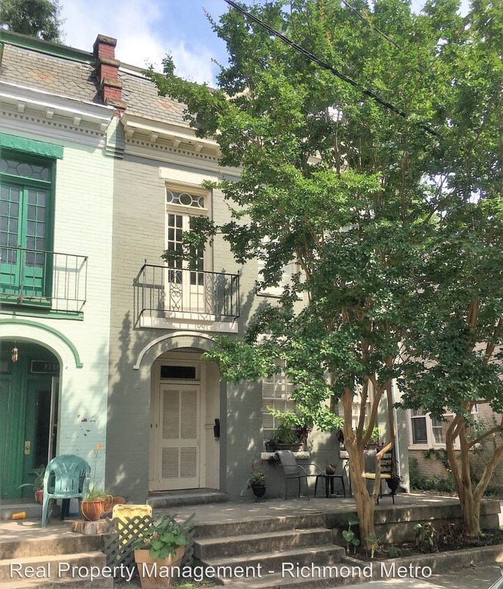 Primary Photo - 109 N Rowland St