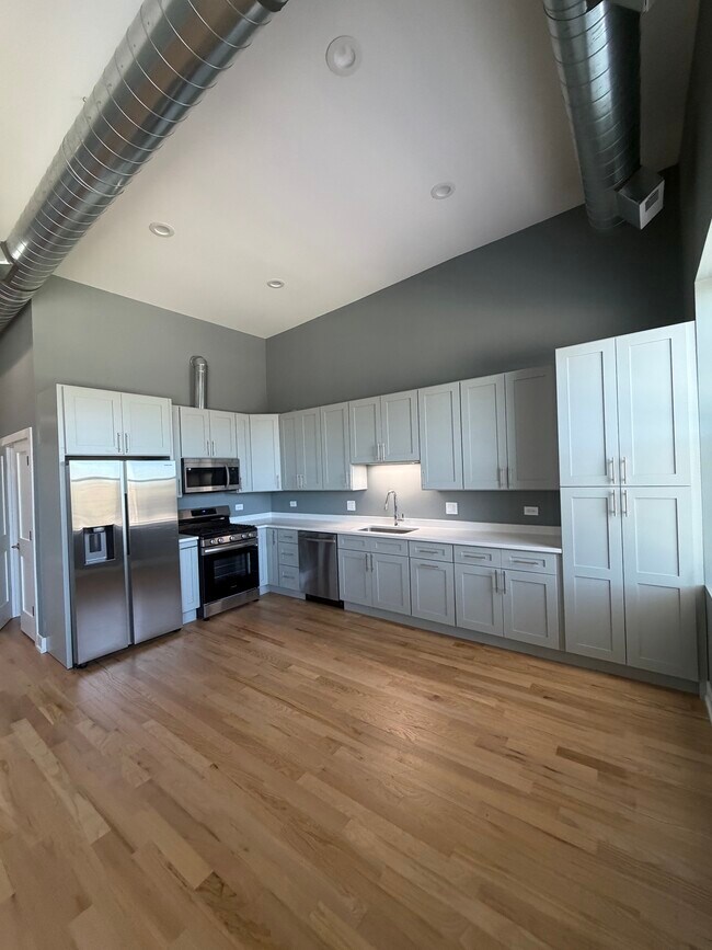 Foto del edificio - 2620 N Milwaukee Ave