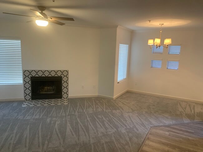 Foto del edificio - 7575 E Indian Bend Rd