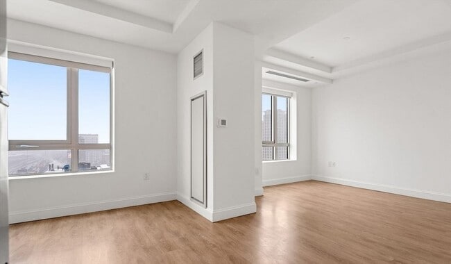 Building Photo - 99 Kneeland St