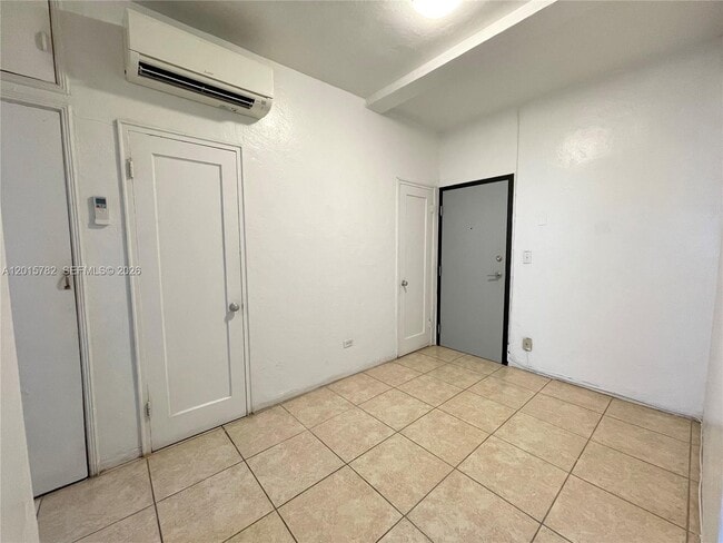 Foto del edificio - 901 Collins Ave
